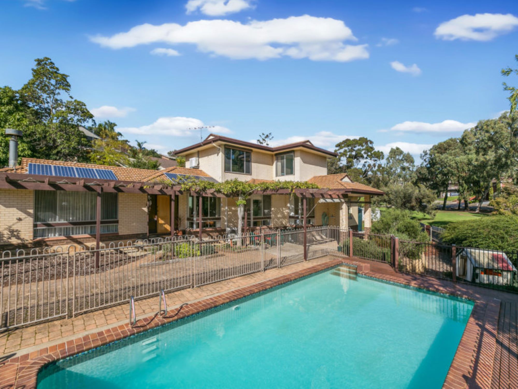 Seacliff Poolside Escape